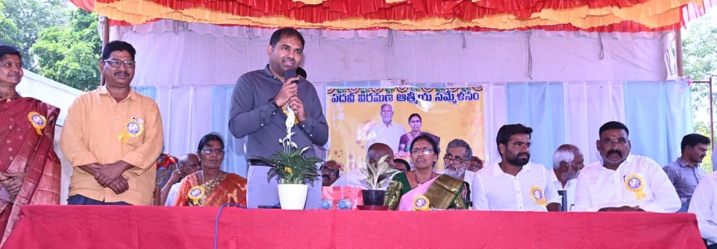 సమన్వయంతో అండర్ గ్రౌండ్ కేబుల్ పనులు చేపట్టాలి:: జిల్లా కలెక్టర్ కోయ శ్రీ హర్ష  *బి.ఎస్.ఎన్.ఎల్ అండర్ గ్రౌండ్ కేబుల్ పై సంబంధిత అధికారులతో సమీక్ష నిర్వహించిన జిల్లా కలెక్టర్